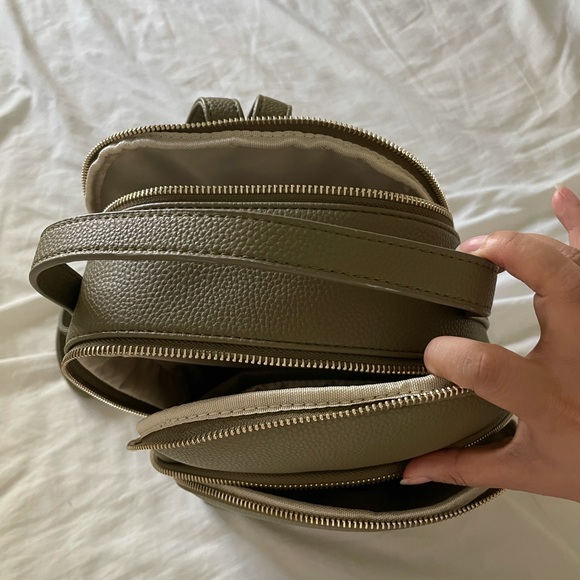 Used BP backpack - Picture 4 of 6